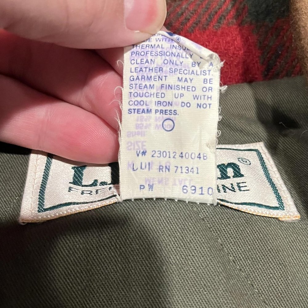 L.L BEAN PLAID ZIP VINTAGE COAT - Picture 13 of 15